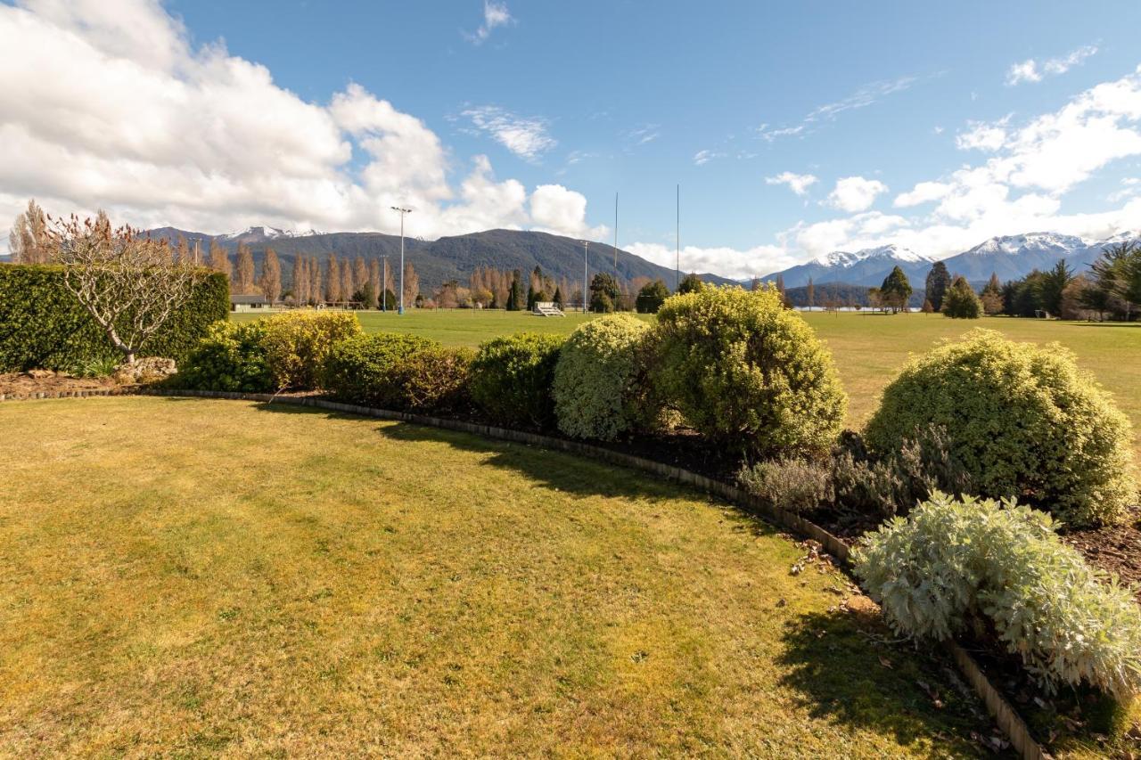 Kepler Retreat - Te Anau Holiday Home Exterior photo